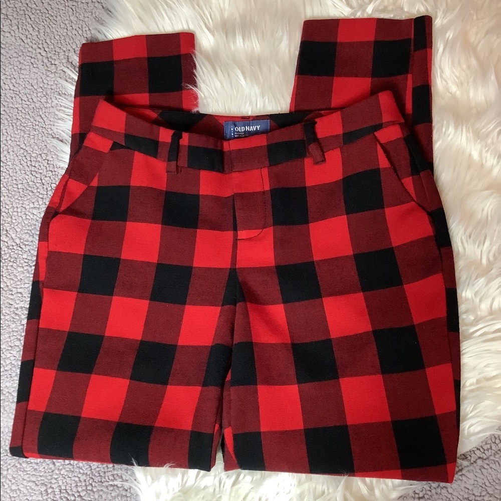 OLD NAVY RED AND BLACK PLAID PANT SIZE 0